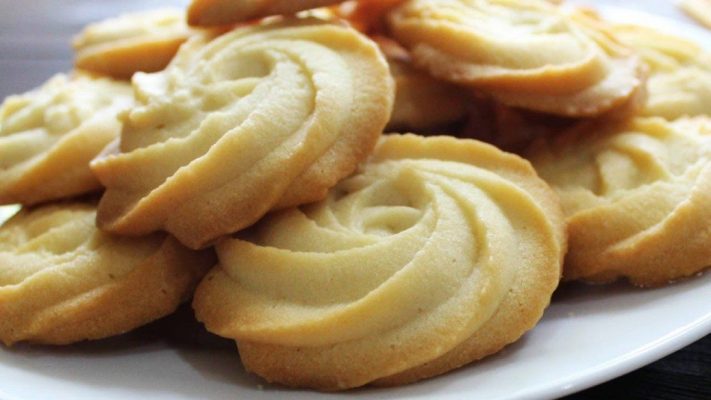 Eggless Melt in Your Mouth Butter Cookies.