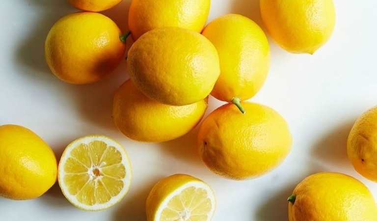 How to Juice a Lemon Without Cutting It