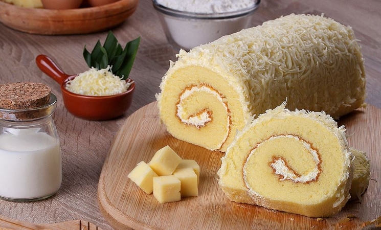 Cream Cheese Roll Cake