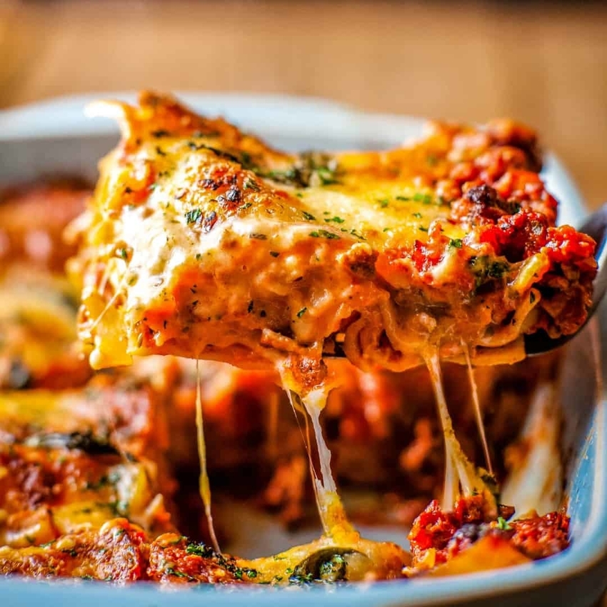 Classic and Simple Beef Lasagna - Kitchen Cookbook