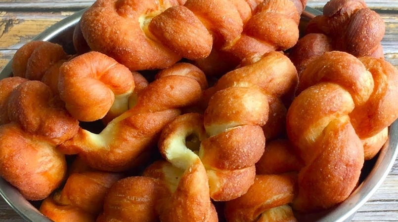 Cinnamon Twisted Donuts
