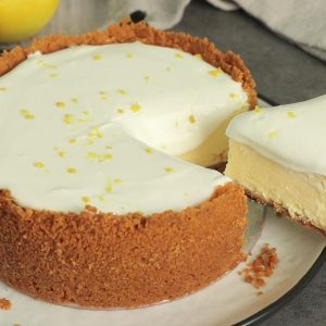 Light and Creamy Cheesecake