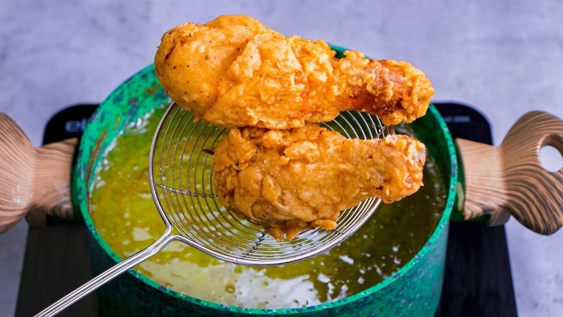 Fried Chicken Drumsticks With Breadcrumbs