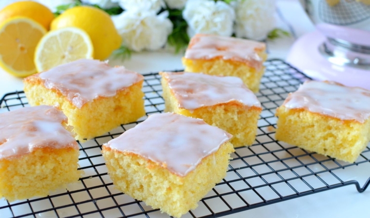 Iced Lemon Cake