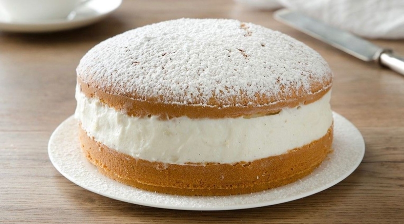 Soft Cake With Milk Cream