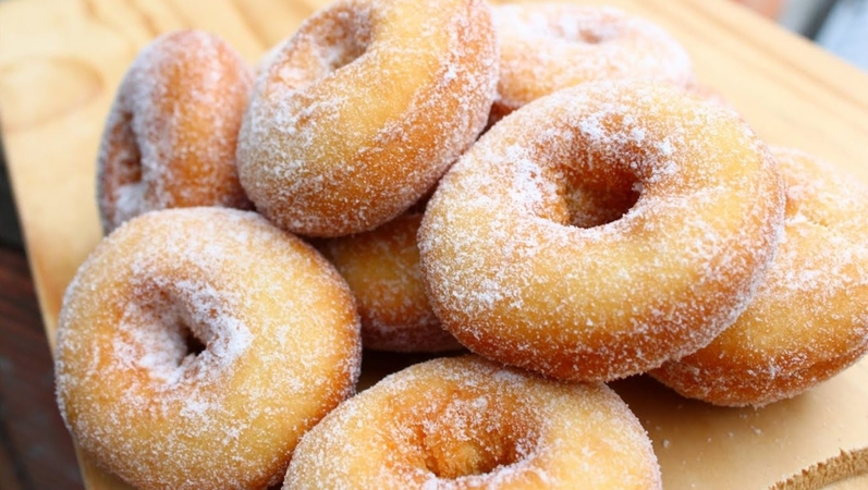 Homemade Fried Eggless Donuts