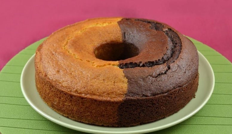 Vanilla and Chocolate Donut Cake