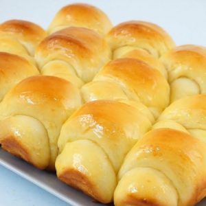 Soft And Fluffy Bread Rolls