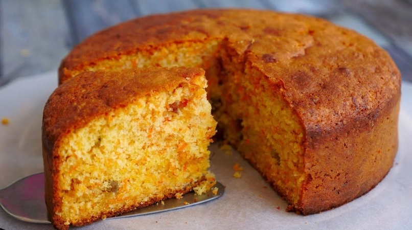 Super Moist and Flavorful Carrot Cake
