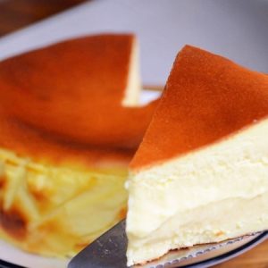 Super Creamy Burnt Cheesecake