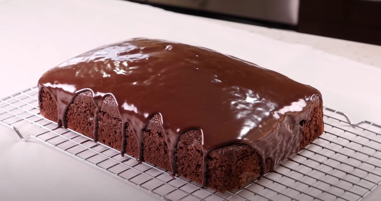 Fluffy Chocolate Loaf Cake