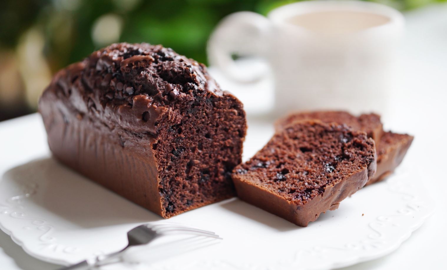 Perfectly Moist and Soft Chocolate Cake