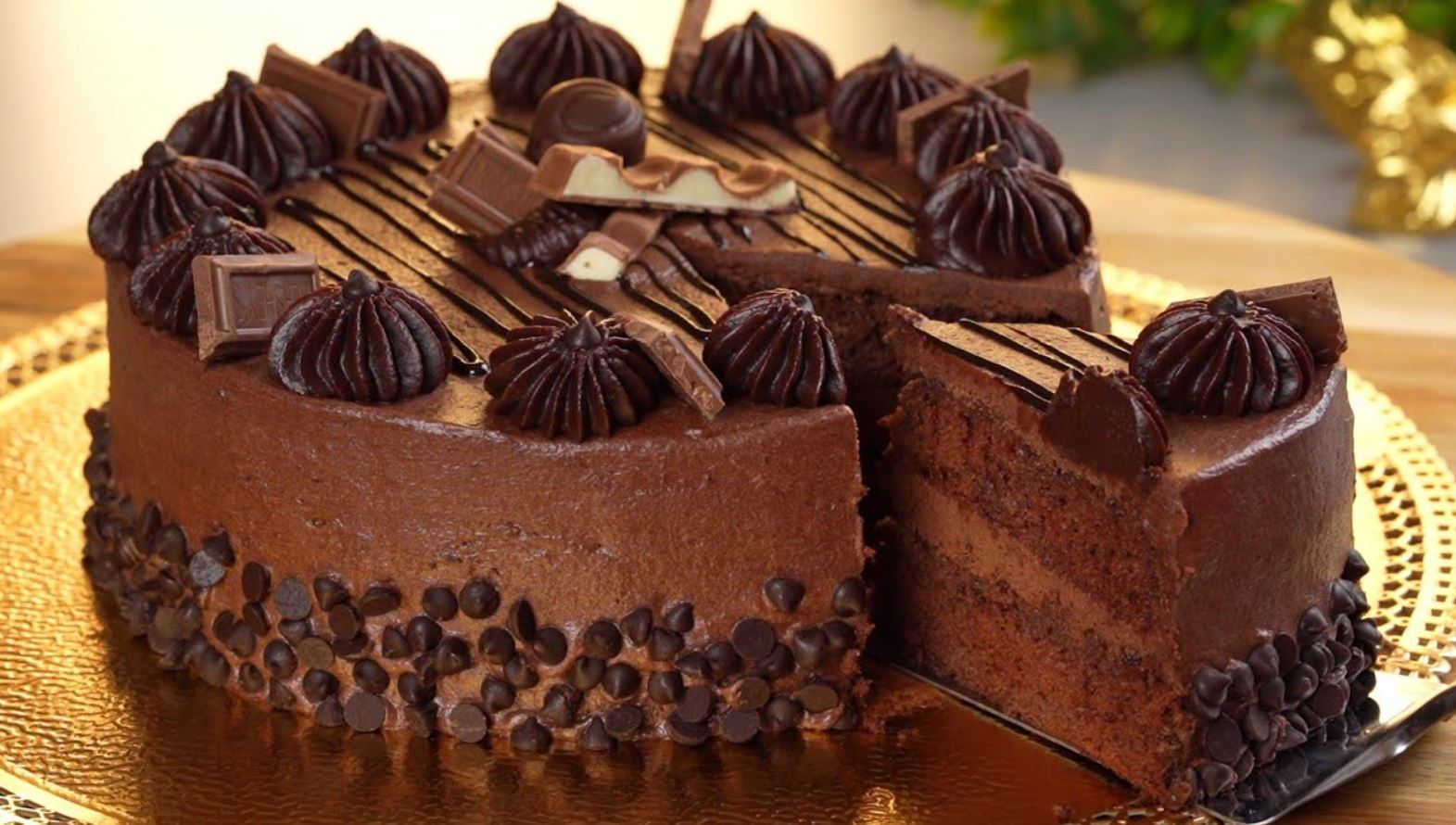 Dark Fudge Birthday Chocolate Cake