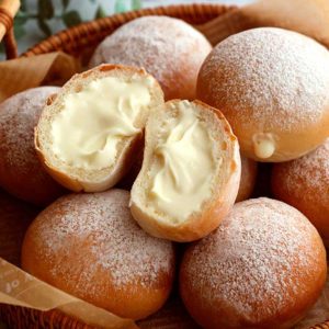 Melting Cheese Cream-Filled Bread