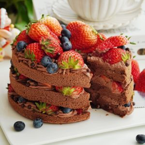 Chocolate Strawberry Naked Cake Recipe