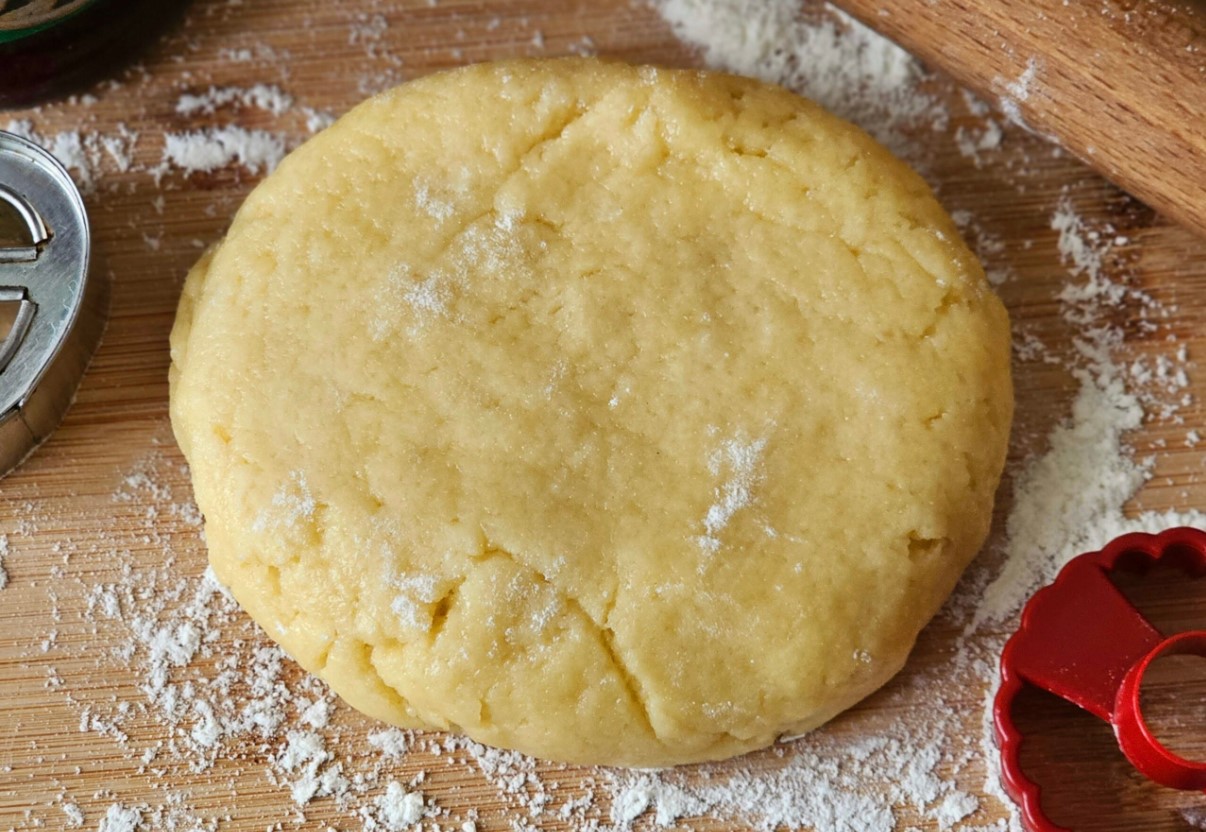 Perfect Shortcrust Pastry for Tarts, Biscuits, and More